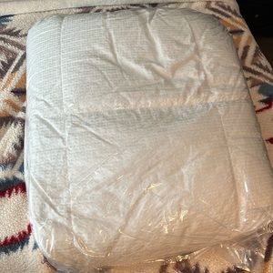 European White Goose Down Heavyweight King cal/king Comforter
